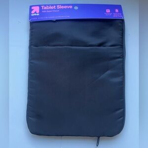 Black Tablet Sleeve with Zipper Closure